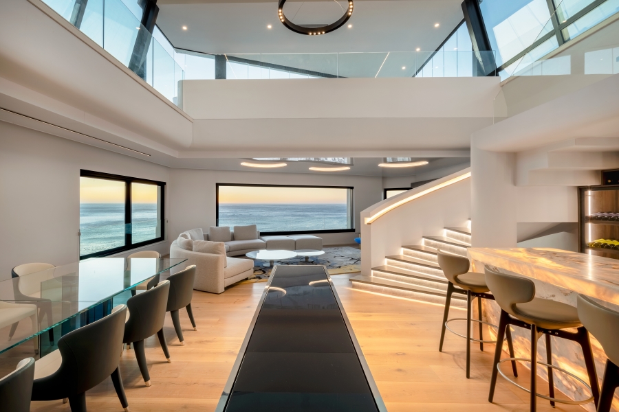 5 Bedroom Property for Sale in Sea Point Western Cape